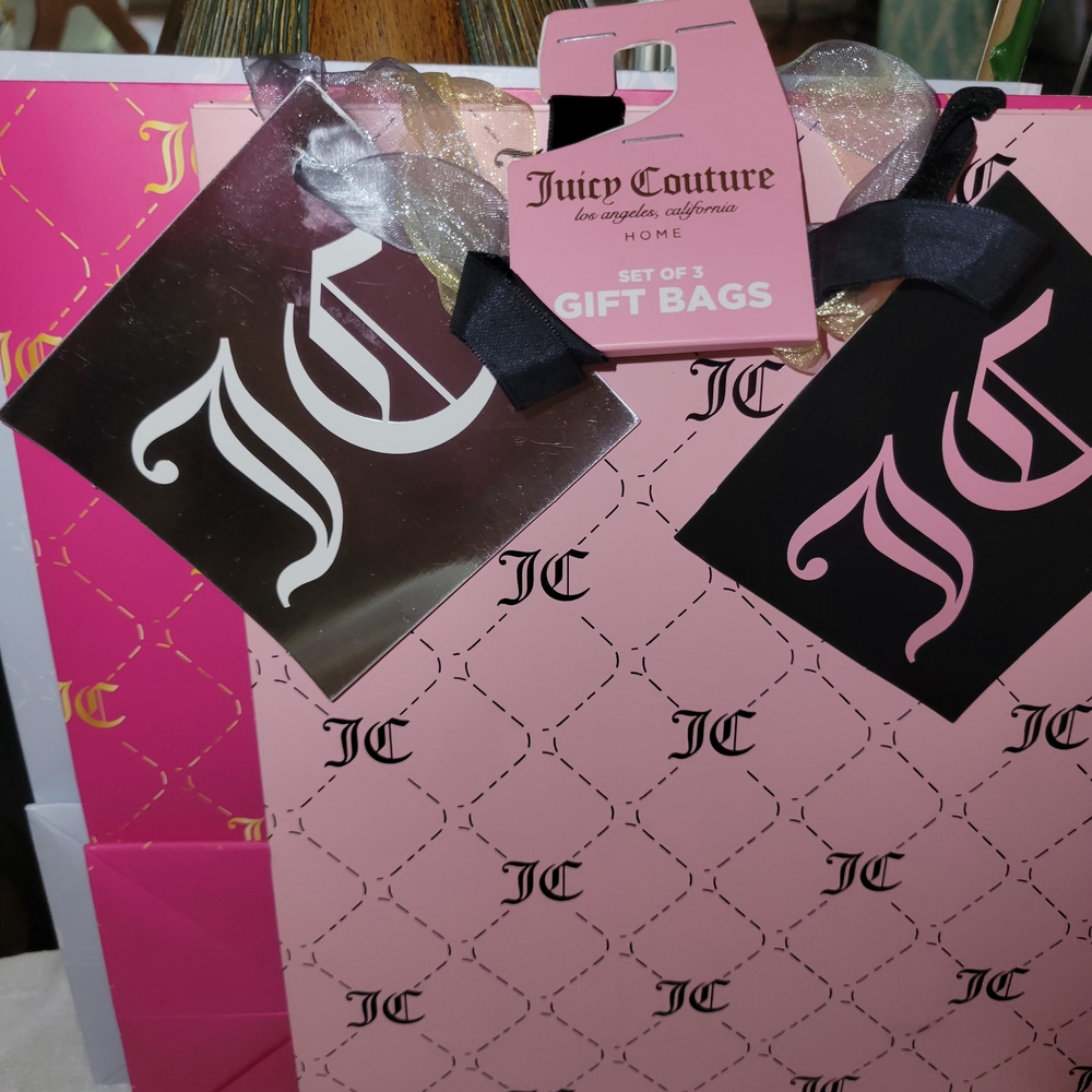 Juicy Couture Pink Gift Bag Set